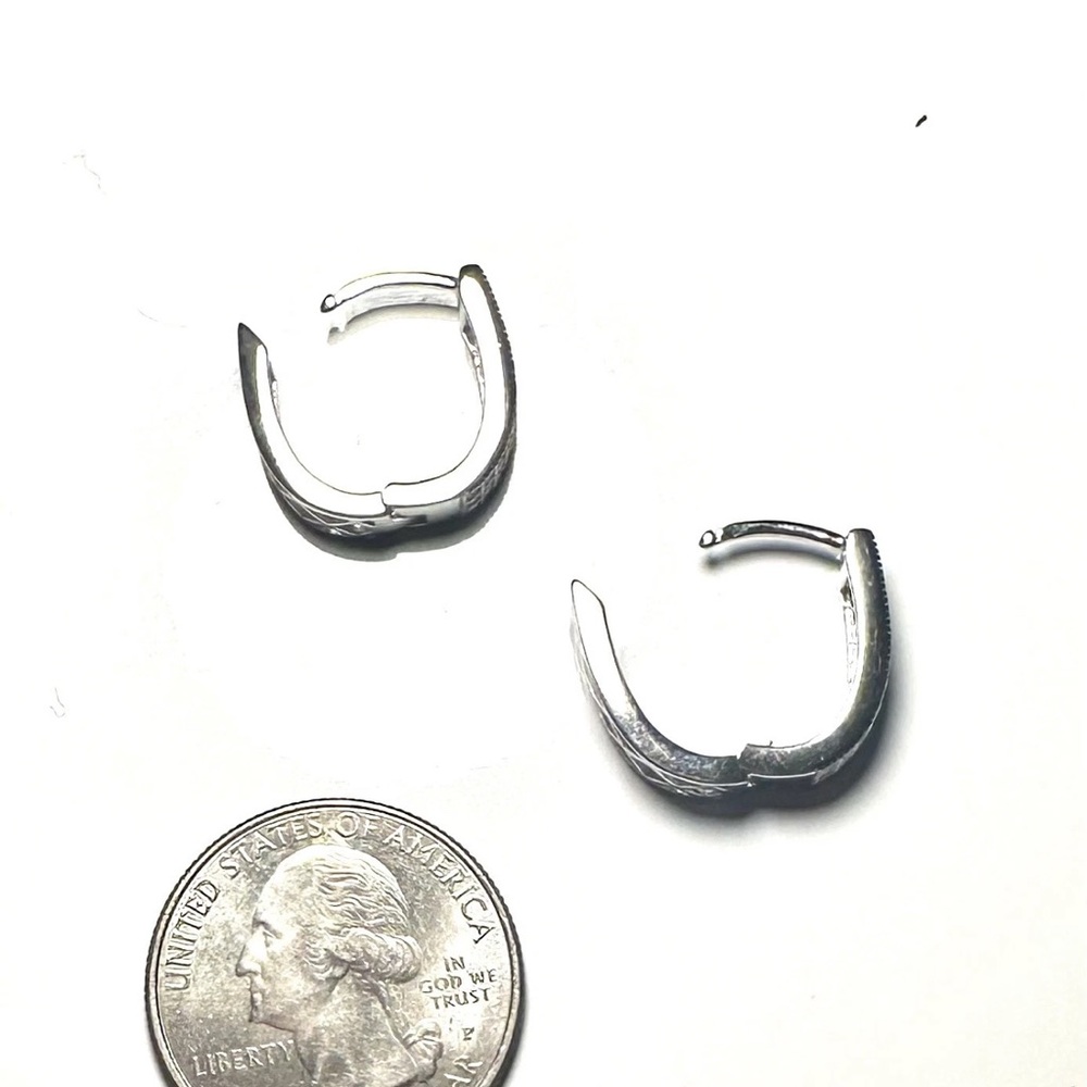 Sterling Silver Huggie Hoops Earrings Zircon Artisan Marked - BRAND NEW - Picture 3 of 11